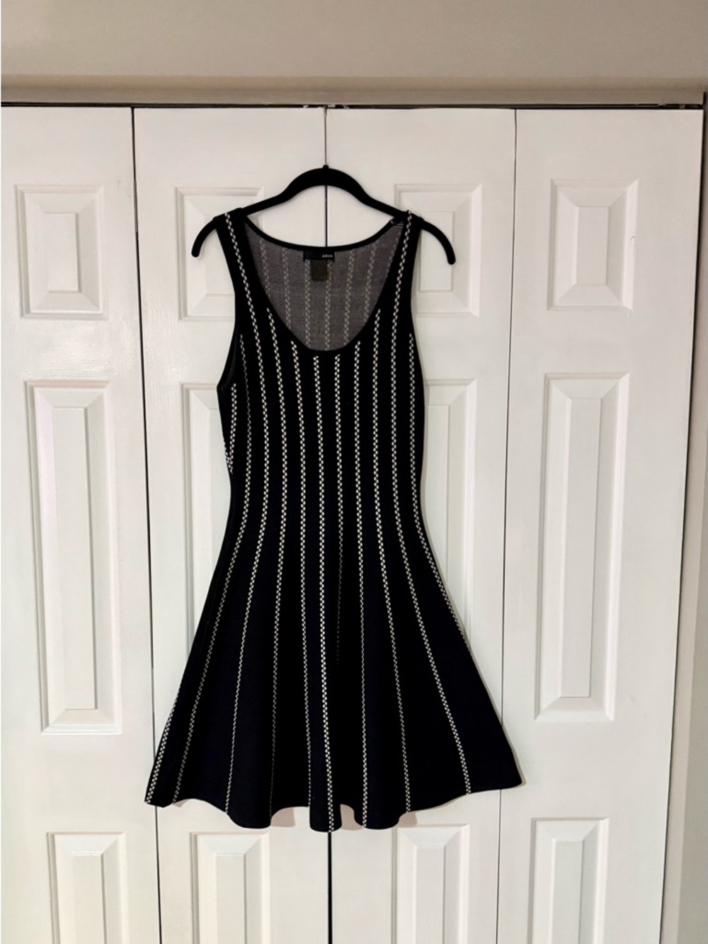 Aqua Sleeveless Knit Dress L Black Fit & Flare Minimal Chic